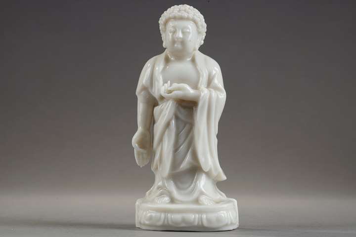 Rare miniature figure Buddha blanc de Chine porcelain